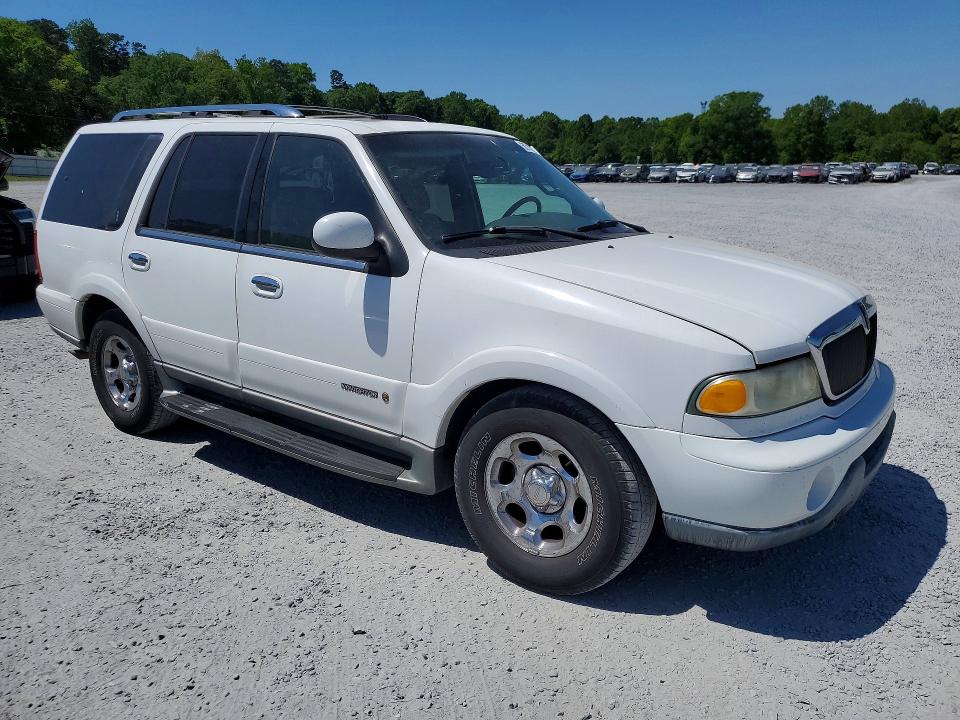 50710266 :رقم المزاد ، 5LMFU28R31LJ15987 vin ، 2001 Lincoln Townhouse Navigator مزاد بيع