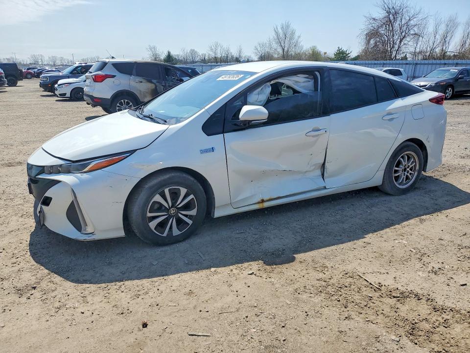 Продажа на аукционе авто 2018 Toyota Prius Prime, vin: JTDKARFP8J3101124, номер лота: 49792636
