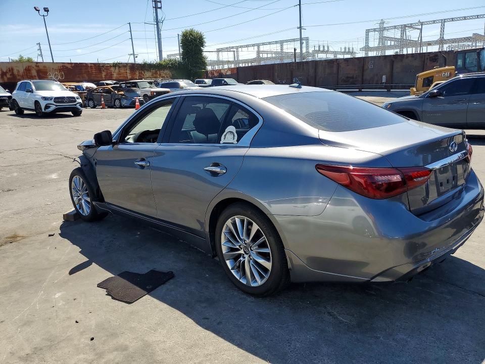 49683726 :رقم المزاد ، JN1EV7AP1JM362508 vin ، 2018 Infiniti Q50 مزاد بيع