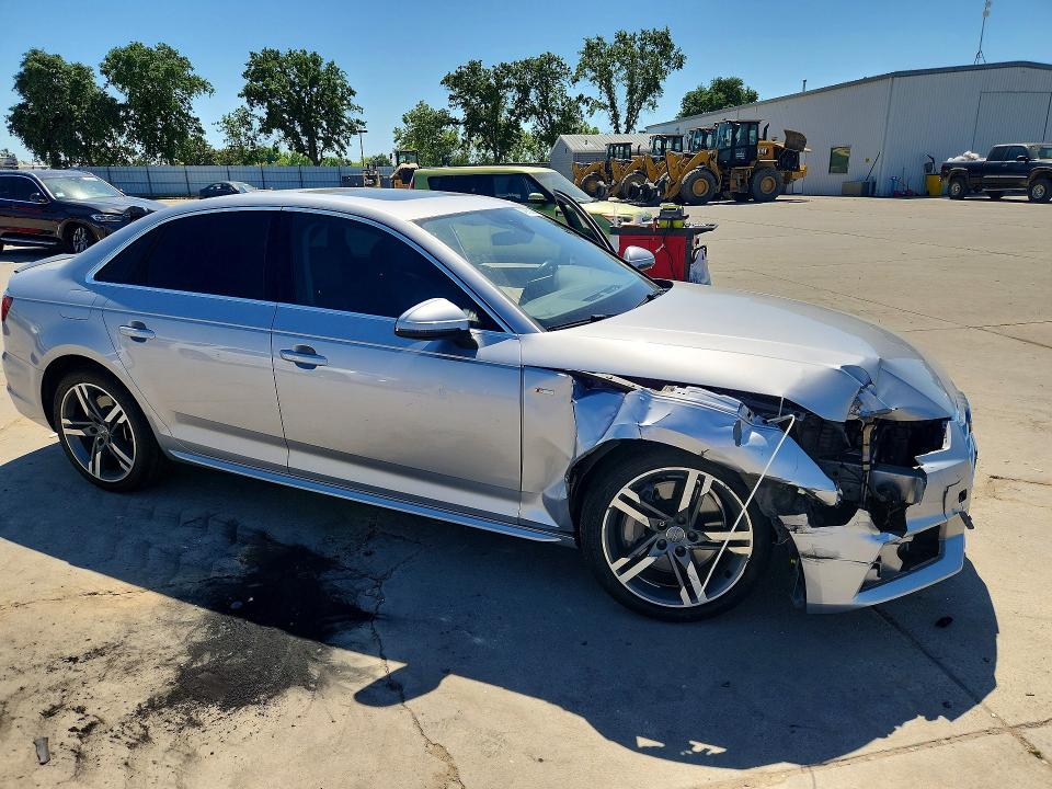 2018 Audi A4 მანქანა იყიდება აუქციონზე, vin: WAUENAF46JA026540, აუქციონის ნომერი: 49153556
