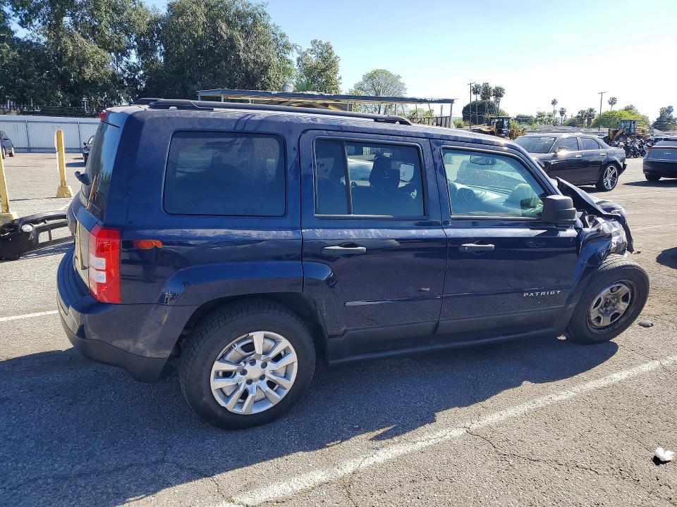 49799526 :رقم المزاد ، 1C4NJPBA4HD166057 vin ، 2017 Jeep Patriot مزاد بيع