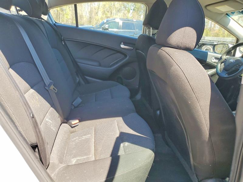 48987876 :رقم المزاد ، 3KPFK4A79JE270778 vin ، 2018 Kia Forte مزاد بيع