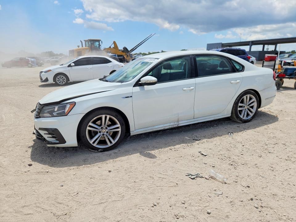 2018 Volkswagen Passat მანქანა იყიდება აუქციონზე, vin: 1VWAA7A35JC032832, აუქციონის ნომერი: 51758976