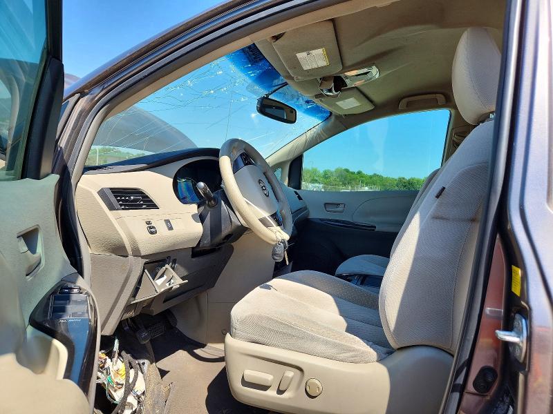 Продажа на аукционе авто 2011 Toyota Sienna, vin: 5TDKK3DC9BS091990, номер лота: 50629646