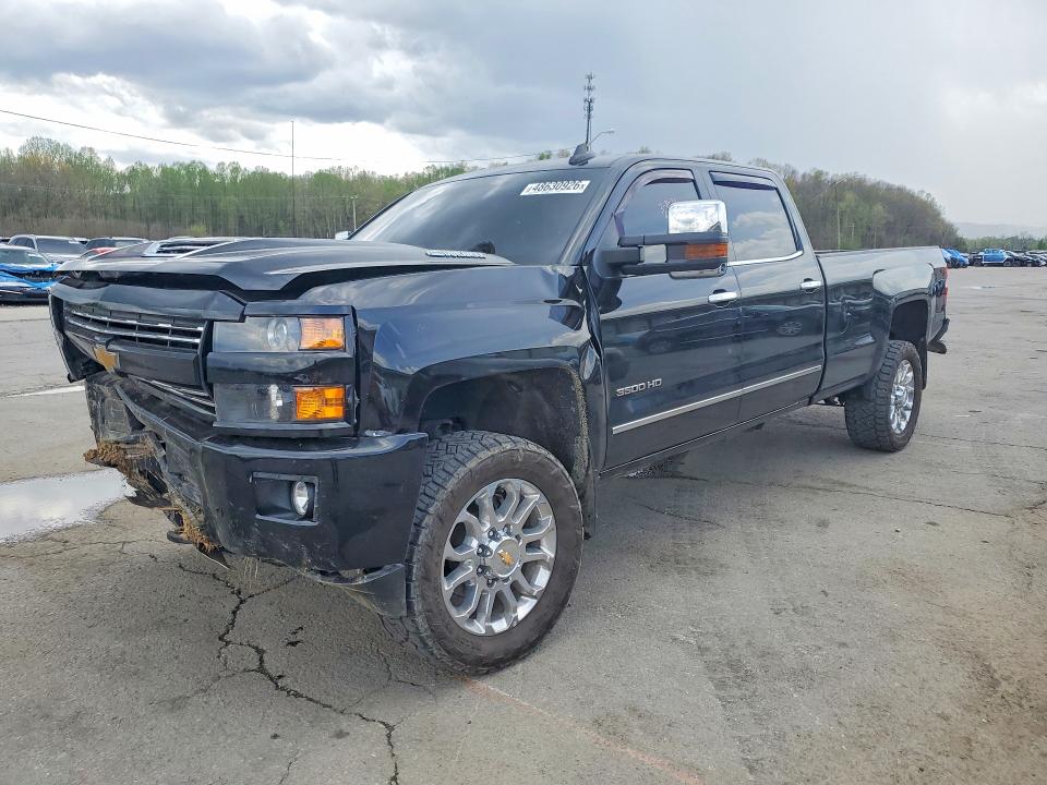 48630926 :رقم المزاد ، 1GC4K0CY7JF222899 vin ، 2018 Chevrolet Silverado مزاد بيع