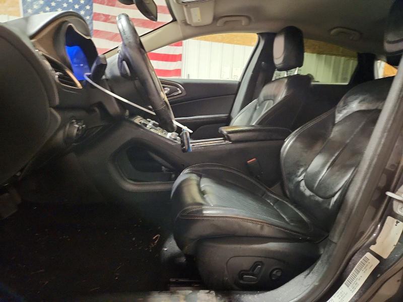 49665776 :رقم المزاد ، 1C3CCCEG4FN512372 vin ، 2015 Chrysler 200 مزاد بيع