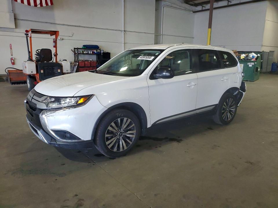 Продаж на аукціоні авто 2020 Mitsubishi Outlander, vin: JA4AD2A34LZ027435, номер лоту: 48905066