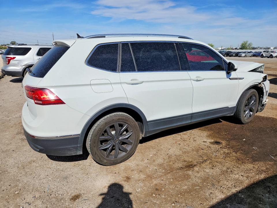 Продажа на аукционе авто 2022 Volkswagen Tiguan, vin: 3VV3B7AX1NM147011, номер лота: 49066366
