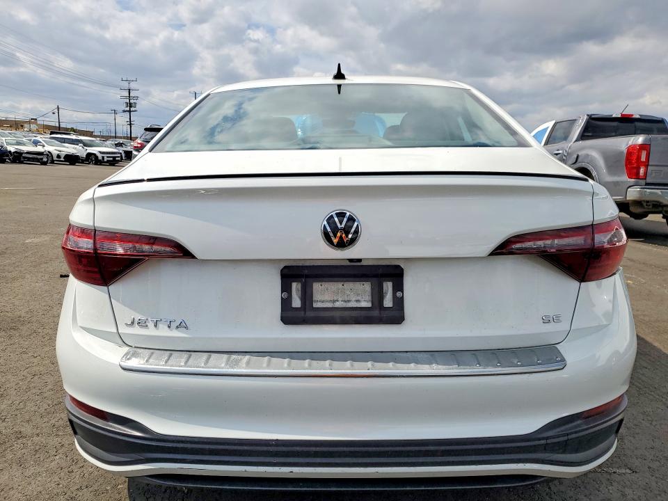 48017886 :رقم المزاد ، 3VW7M7BU4PM032305 vin ، 2023 Volkswagen Jetta مزاد بيع