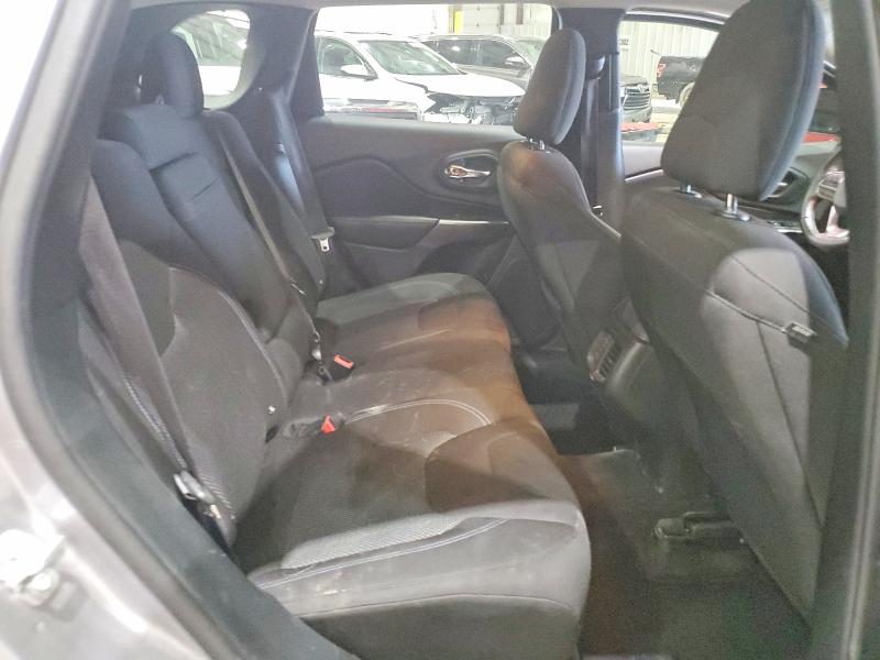 48596036 :رقم المزاد ، 1C4PJMCB5KD103006 vin ، 2019 Jeep Cherokee مزاد بيع