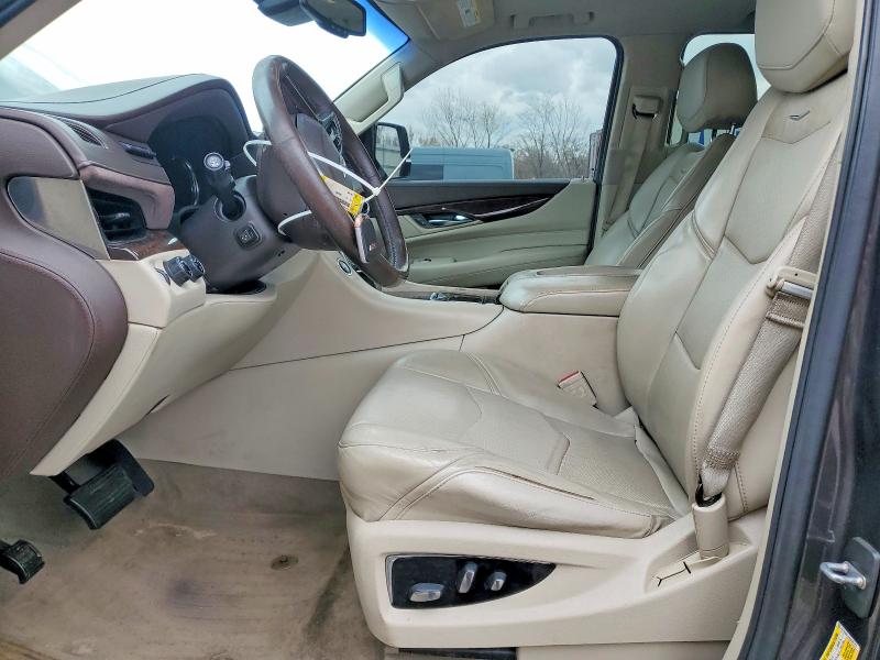48608036 :رقم المزاد ، 1GYS4BKJ2GR397421 vin ، 2016 Cadillac Escalade مزاد بيع