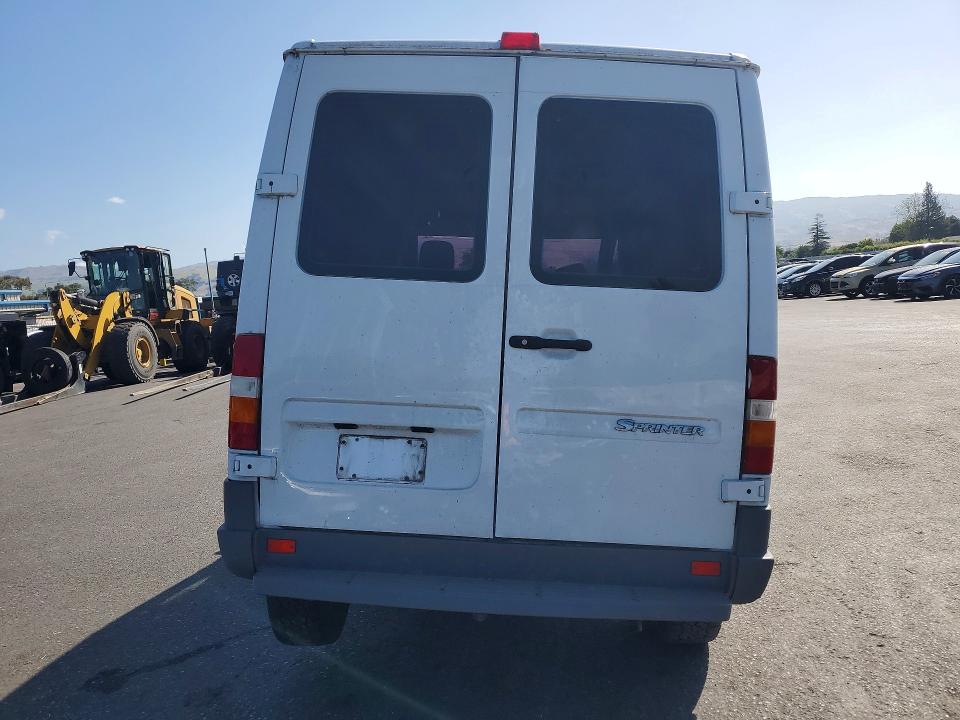 51265576 :رقم المزاد ، WD0PD144855807096 vin ، 2005 Dodge Sprinter مزاد بيع