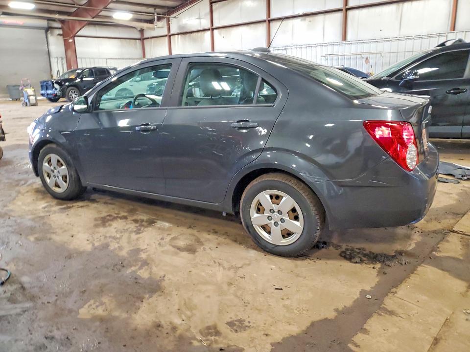49400816 :رقم المزاد ، 1G1JA5SH3G4110747 vin ، 2016 Chevrolet Sonic مزاد بيع