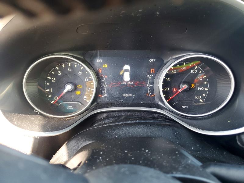 49076816 :رقم المزاد ، 3C4NJDCB9KT800857 vin ، 2019 Jeep Compass مزاد بيع