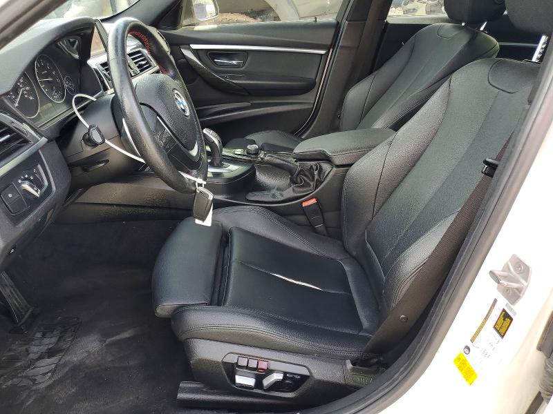 49081016 :رقم المزاد ، WBA8B9G51JNV00205 vin ، 2018 Bmw 330 مزاد بيع