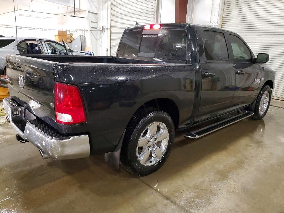 49641726 :رقم المزاد ، 1C6RR6LT7KS622390 vin ، 2019 Ram 1500 Classic مزاد بيع