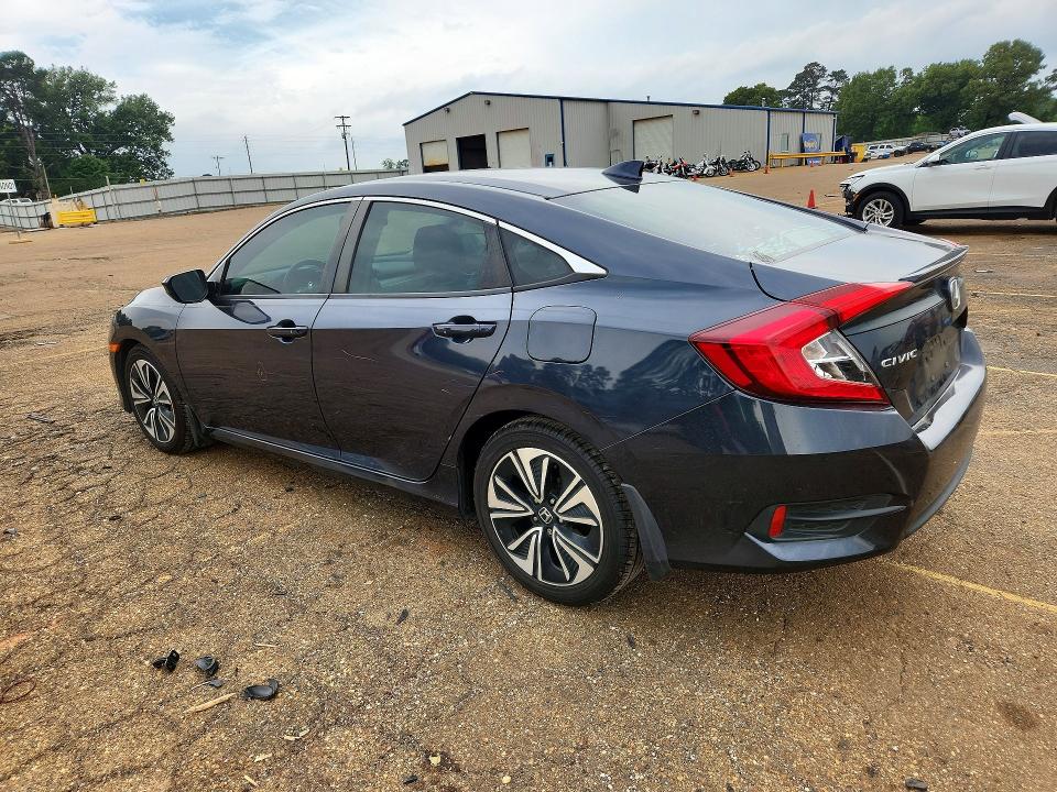 51598176 :رقم المزاد ، 2HGFC1F77HH636578 vin ، 2017 Honda Civic مزاد بيع