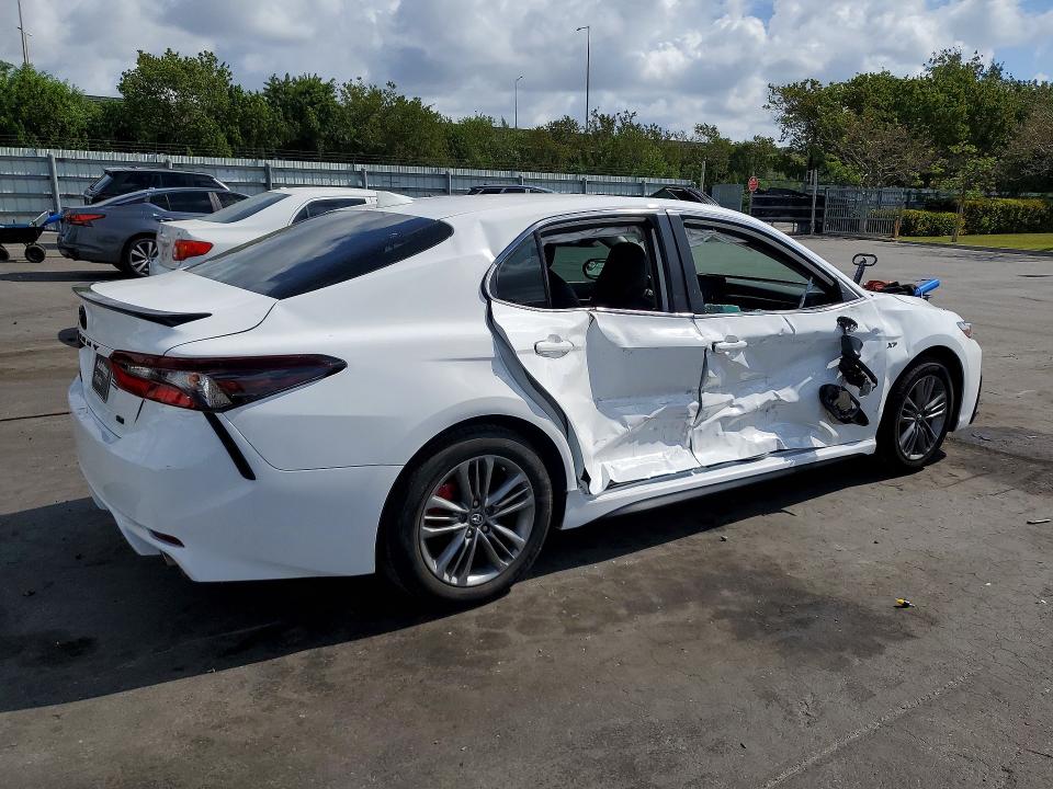 51069636 :رقم المزاد ، 4T1G11AK6PU838744 vin ، 2023 Toyota Camry مزاد بيع