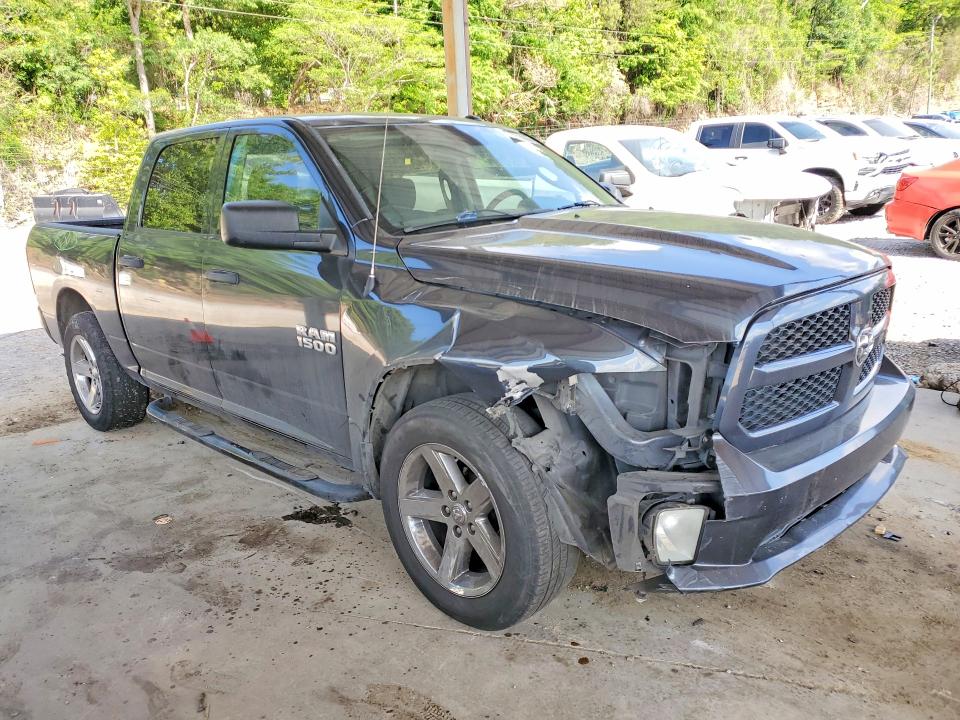 50714086 :رقم المزاد ، 3C6RR6KG2JG195159 vin ، 2018 Ram 1500 مزاد بيع