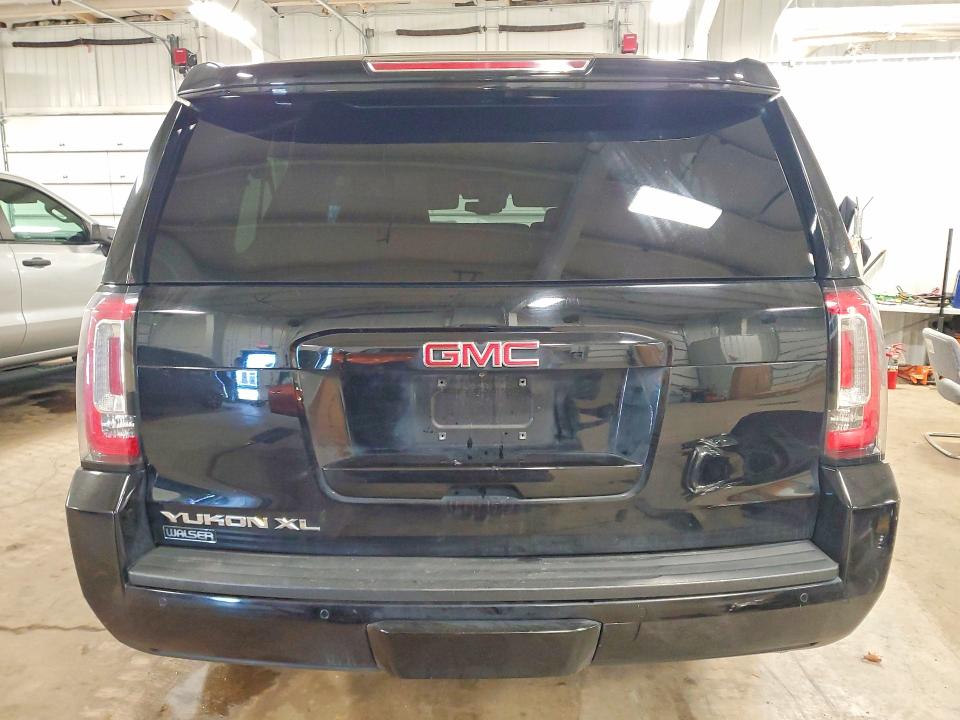51271416 :رقم المزاد ، 1GKS2GKC5HR403390 vin ، 2017 Gmc Yukon Xl مزاد بيع