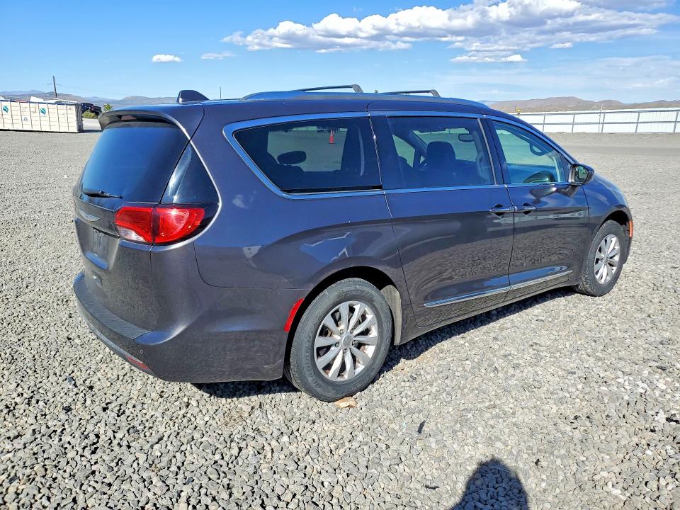 48985416 :رقم المزاد ، 2C4RC1BG9KR730481 vin ، 2019 Chrysler Pacifica مزاد بيع