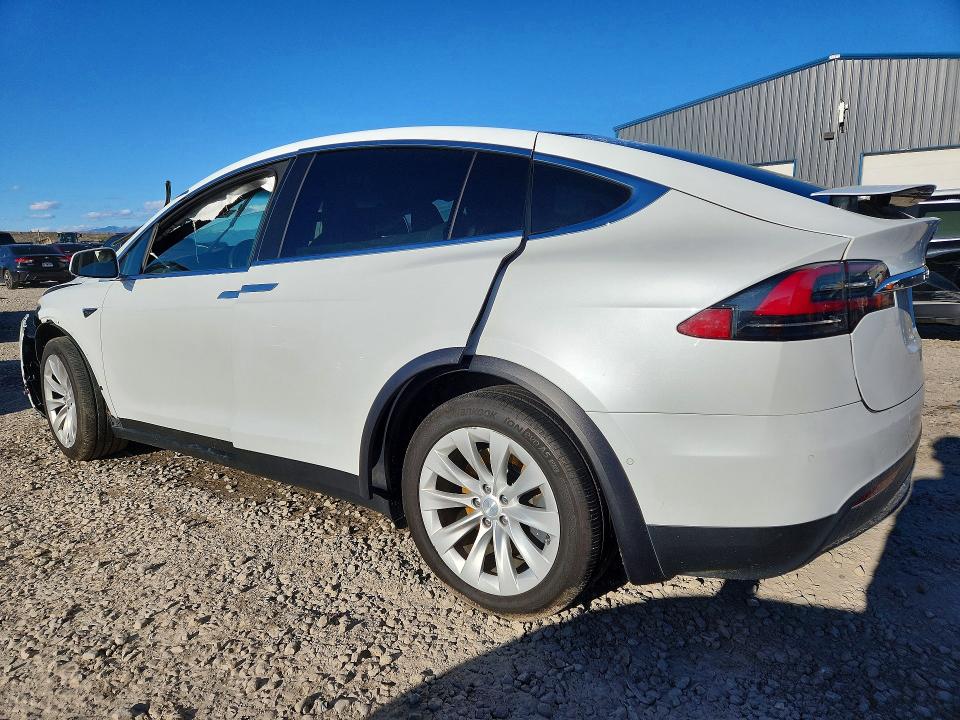 2019 Tesla Model X მანქანა იყიდება აუქციონზე, vin: 5YJXCAE21KF191082, აუქციონის ნომერი: 49830796