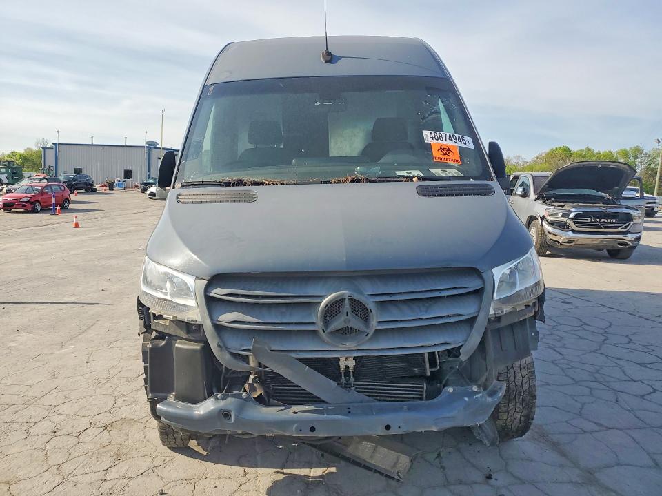48874946 :رقم المزاد ، WD4PF0CDXKP086459 vin ، 2019 Mercedes Benz Sprinter مزاد بيع