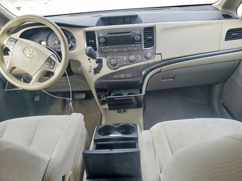 48641726 :رقم المزاد ، 5TDJK3DC2BS006046 vin ، 2011 Toyota Sienna مزاد بيع
