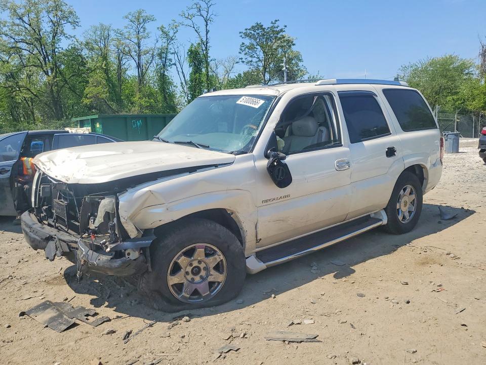 2004 Cadillac Escalade მანქანა იყიდება აუქციონზე, vin: 1GYEK63N14R208314, აუქციონის ნომერი: 51000666
