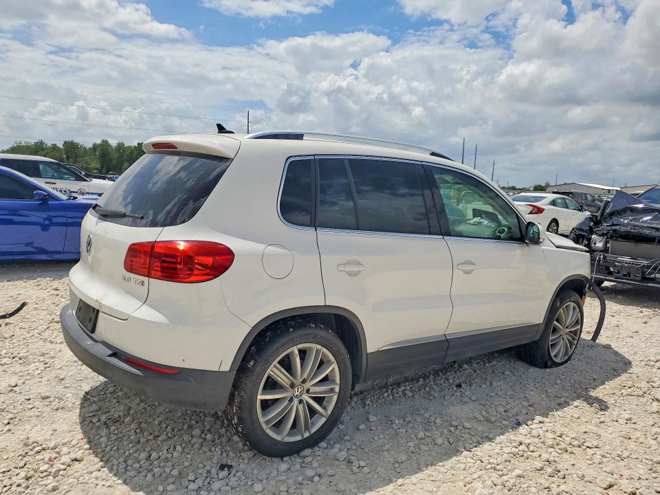 Aukcja sprzedaży 2013 Volkswagen Tiguan, vin: WVGAV7AX1DW526422, numer aukcji: 49244936