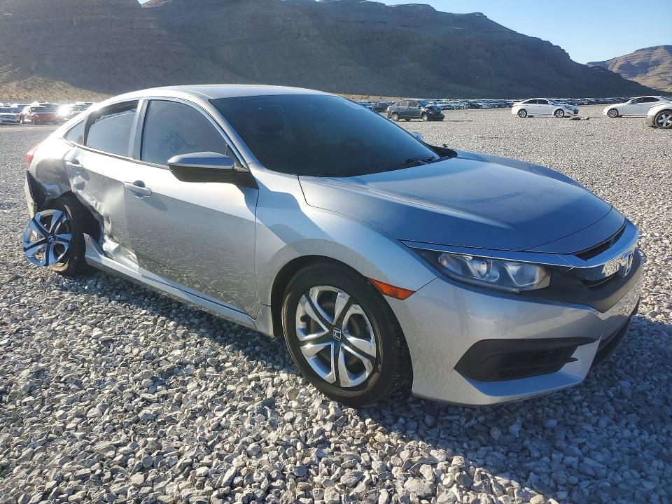 Продаж на аукціоні авто 2018 Honda Civic, vin: 19XFC2F51JE012392, номер лоту: 48765236