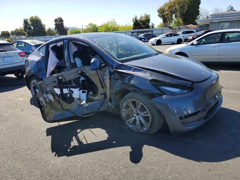 Продаж на аукціоні авто 2023 Tesla Model Y, vin: 7SAYGDEE9PF870371, номер лоту: 49866666