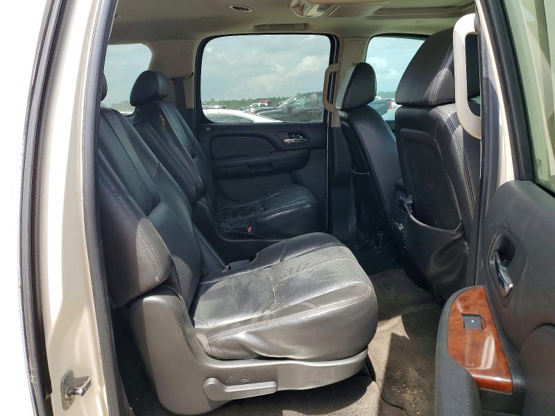 Продаж на аукціоні авто 2008 Chevrolet Suburban, vin: 1GNFC16098R246087, номер лоту: 48763286