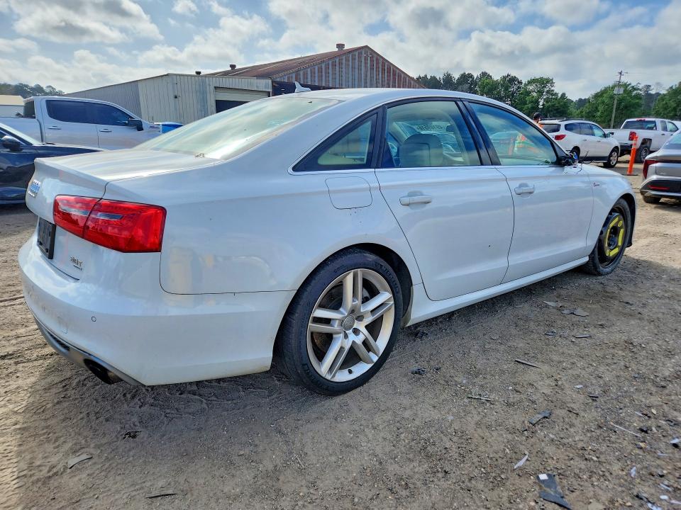 49109516 :رقم المزاد ، WAUHGAFC4FN012179 vin ، 2015 Audi A6 مزاد بيع