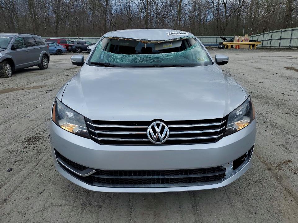 49088356 :رقم المزاد ، 1VWAH7A34DC002317 vin ، 2013 Volkswagen Passat مزاد بيع