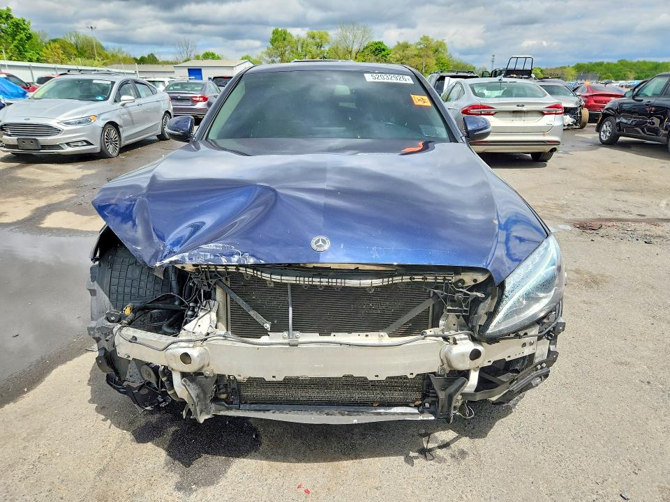 Продажа на аукционе авто 2018 Mercedes-benz C, vin: 55SWF4KBXJU261927, номер лота: 52032926