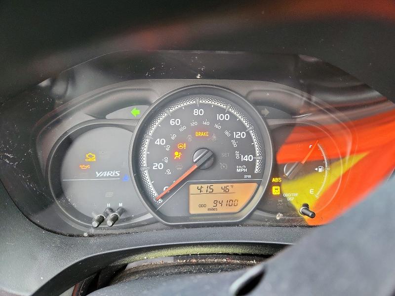 2015 Toyota Yaris მანქანა იყიდება აუქციონზე, vin: VNKKTUD30FA027057, აუქციონის ნომერი: 51696166