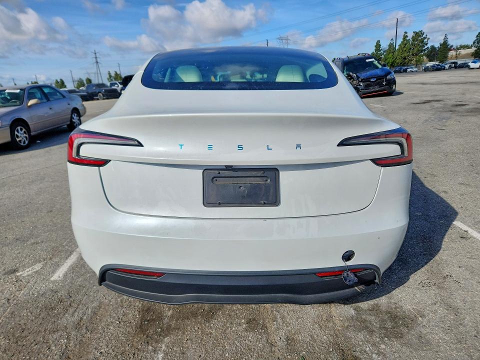 50782976 :رقم المزاد ، 5YJ3E1EA7SF913722 vin ، 2025 Tesla Model 3 مزاد بيع