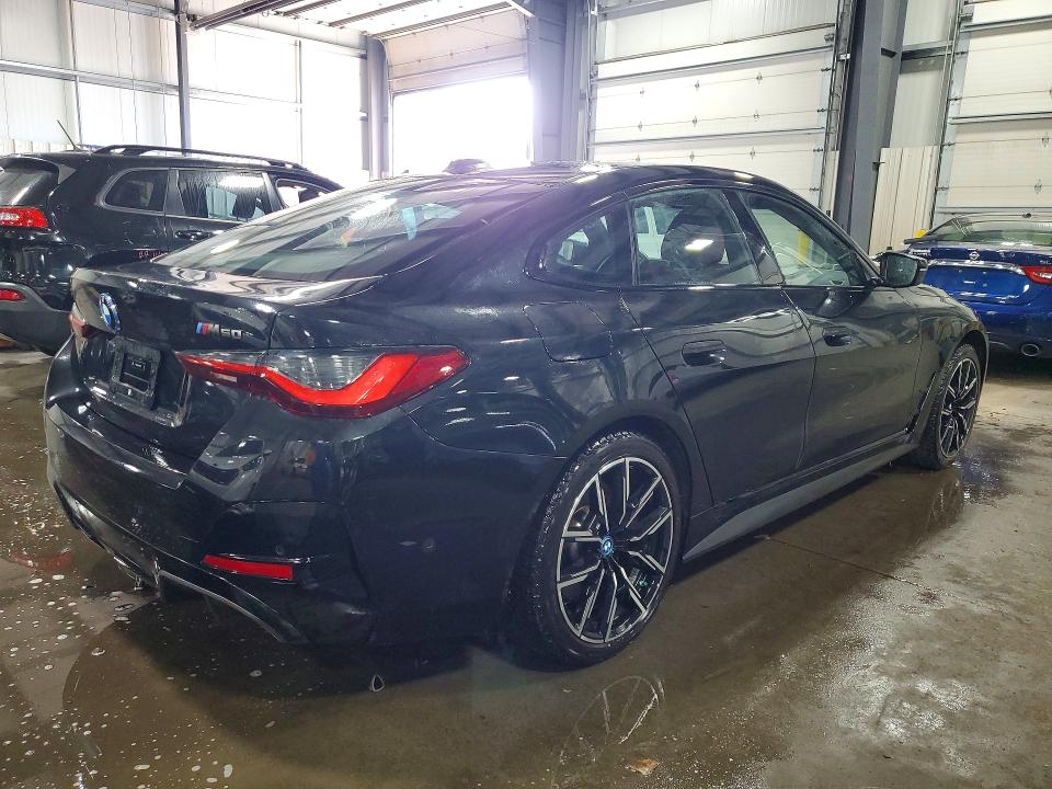 51370826 :رقم المزاد ، WBY33AW00RFR51910 vin ، 2024 Bmw I4 مزاد بيع