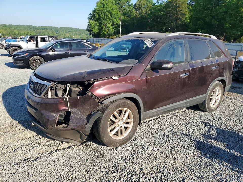 2014 Kia Sorento მანქანა იყიდება აუქციონზე, vin: 5XYKT4A61EG492565, აუქციონის ნომერი: 50907276