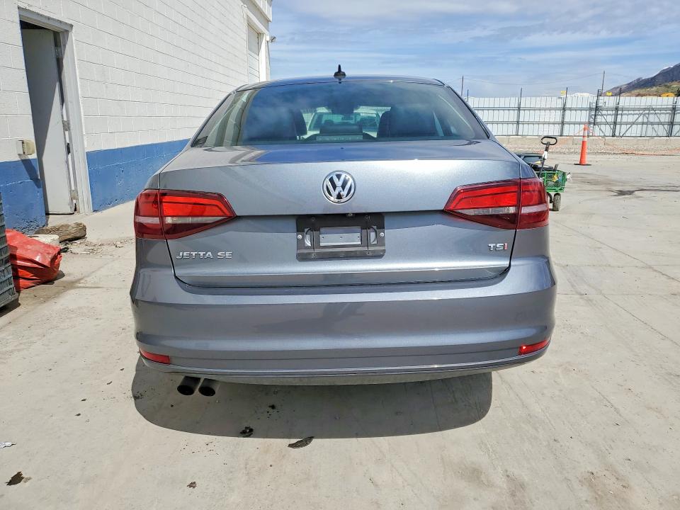Продаж на аукціоні авто 2017 Volkswagen Jetta, vin: 3VWDB7AJ5HM221093, номер лоту: 51212056
