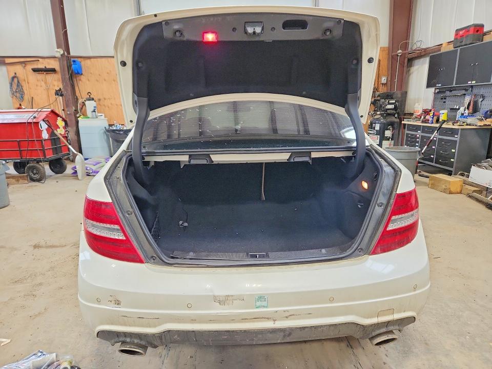 Продажа на аукционе авто 2012 Mercedes-benz C, vin: WDDGF8BBXCA710862, номер лота: 51216846