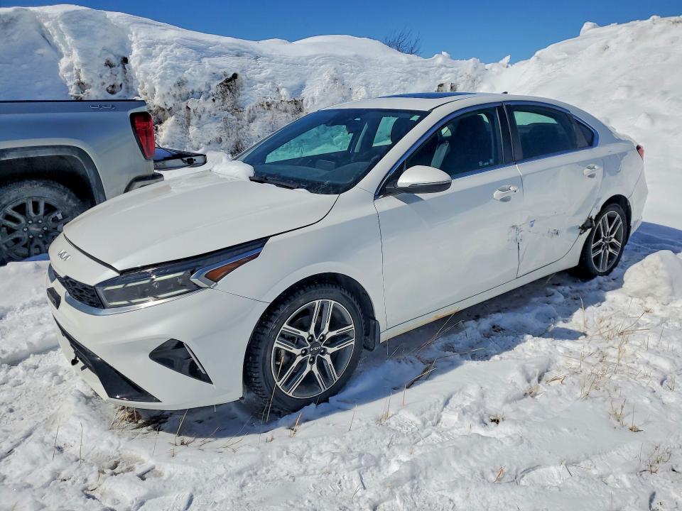 2023 Kia Forte მანქანა იყიდება აუქციონზე, vin: 3KPF34AD3PE672713, აუქციონის ნომერი: 47590776