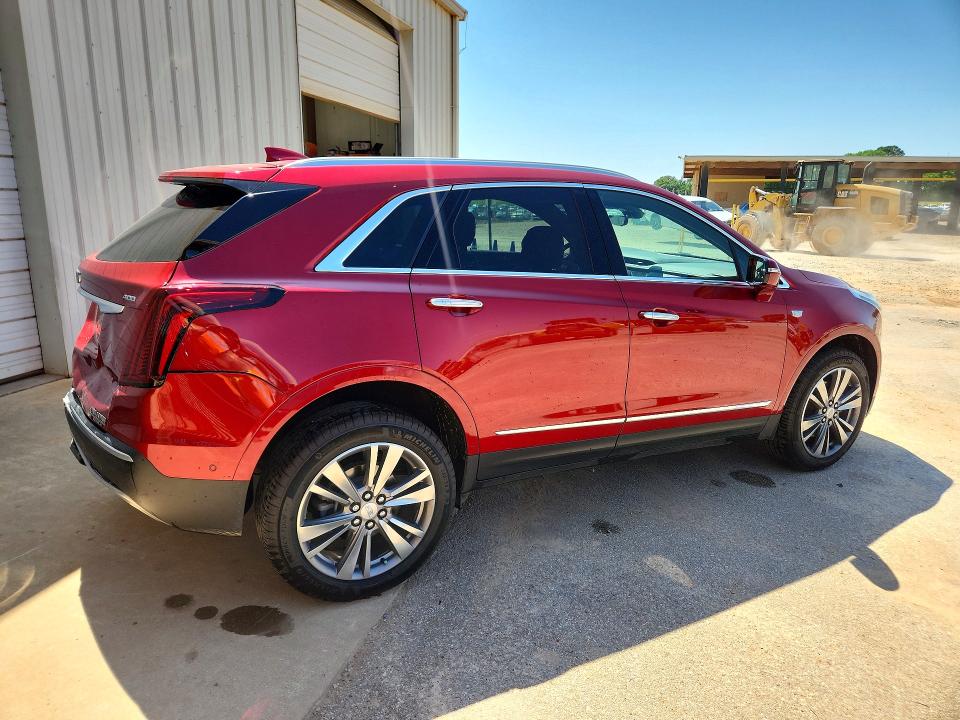 50602126 :رقم المزاد ، 1GYKNDRS3MZ229810 vin ، 2021 Cadillac Xt5 مزاد بيع