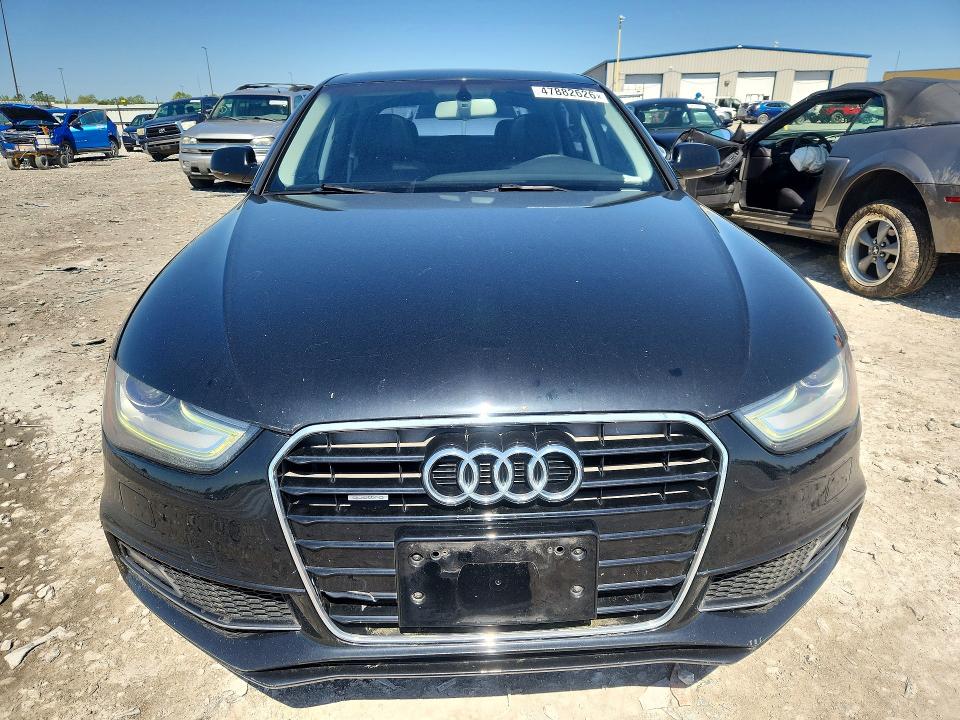 47882626 :رقم المزاد ، WAUBFAFL6GN011819 vin ، 2016 Audi A4 مزاد بيع
