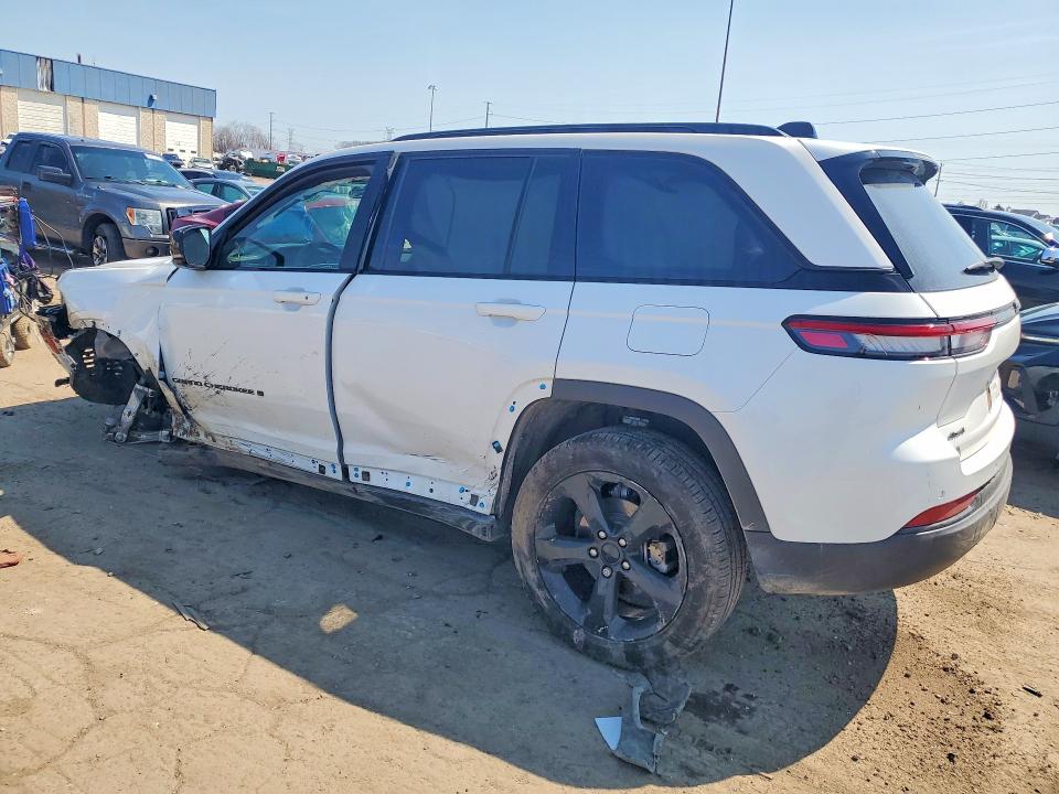 Продажа на аукционе авто 2025 Jeep Grand Cherokee, vin: 1C4RJHBGXSC346524, номер лота: 49134286