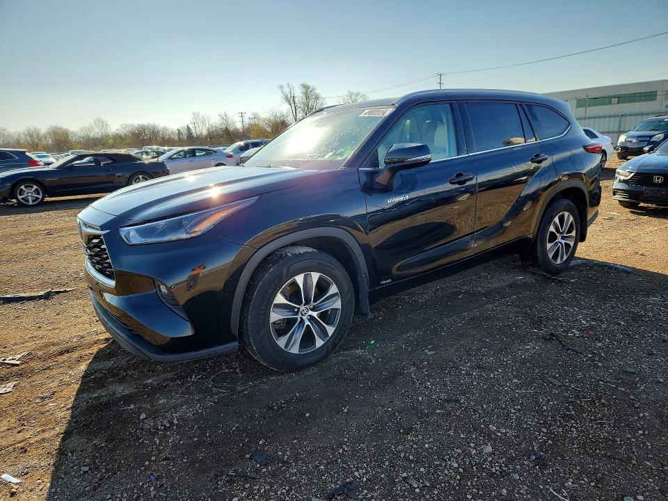 49023196 :رقم المزاد ، 5TDGBRCH0MS521947 vin ، 2021 Toyota Highlander Hybrid مزاد بيع