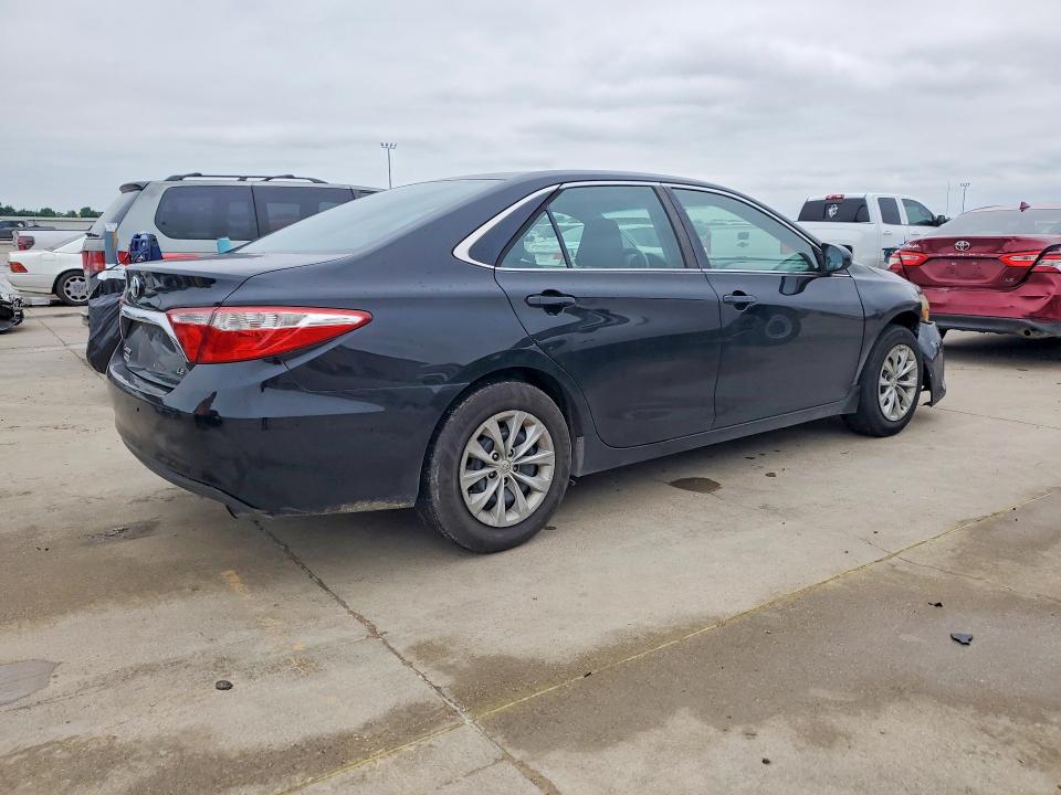 51886666 :رقم المزاد ، 4T4BF1FK8FR478546 vin ، 2015 Toyota Camry مزاد بيع