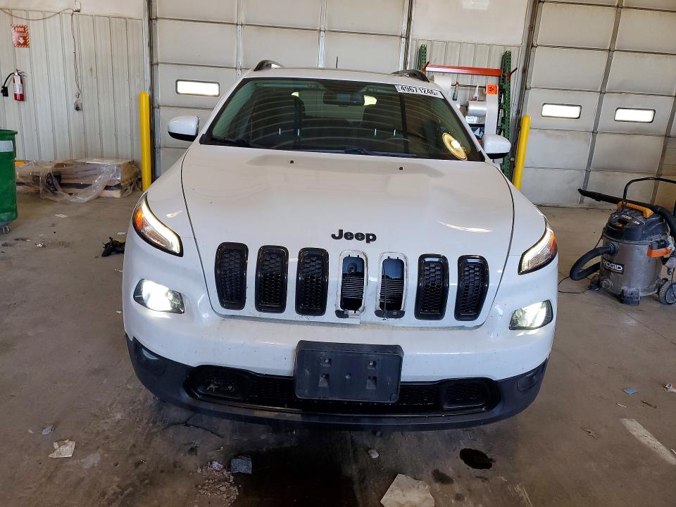 49671246 :رقم المزاد ، 1C4PJMCB8FW764345 vin ، 2015 Jeep Cherokee مزاد بيع