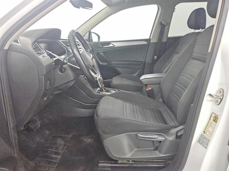 51154106 :رقم المزاد ، 3VV1B7AX9NM011684 vin ، 2022 Volkswagen Tiguan مزاد بيع